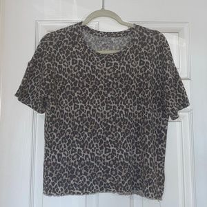 WOMEN'S AMERICAN EAGLE LEOPARD SHIRT